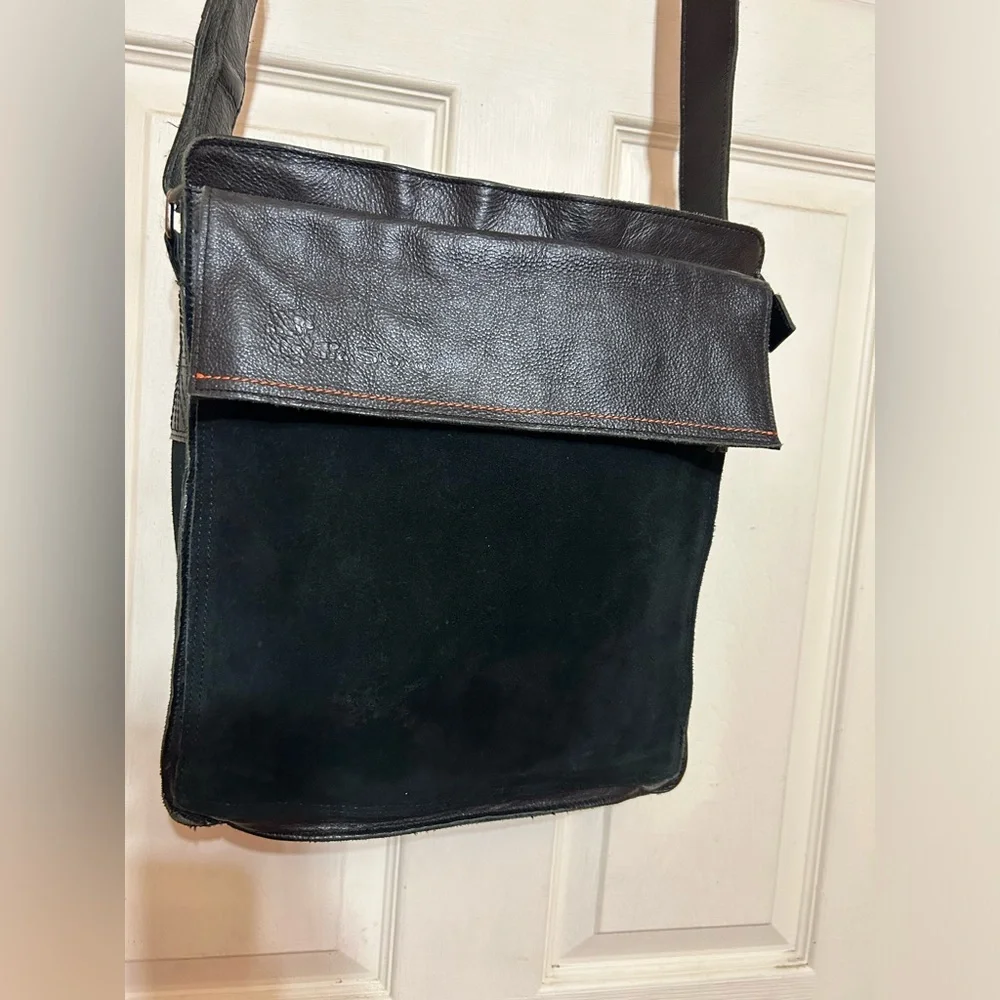 Ben Sherman black leather large messenger bag